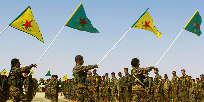 عناصر من وحدات حماية الشعب (YPG )